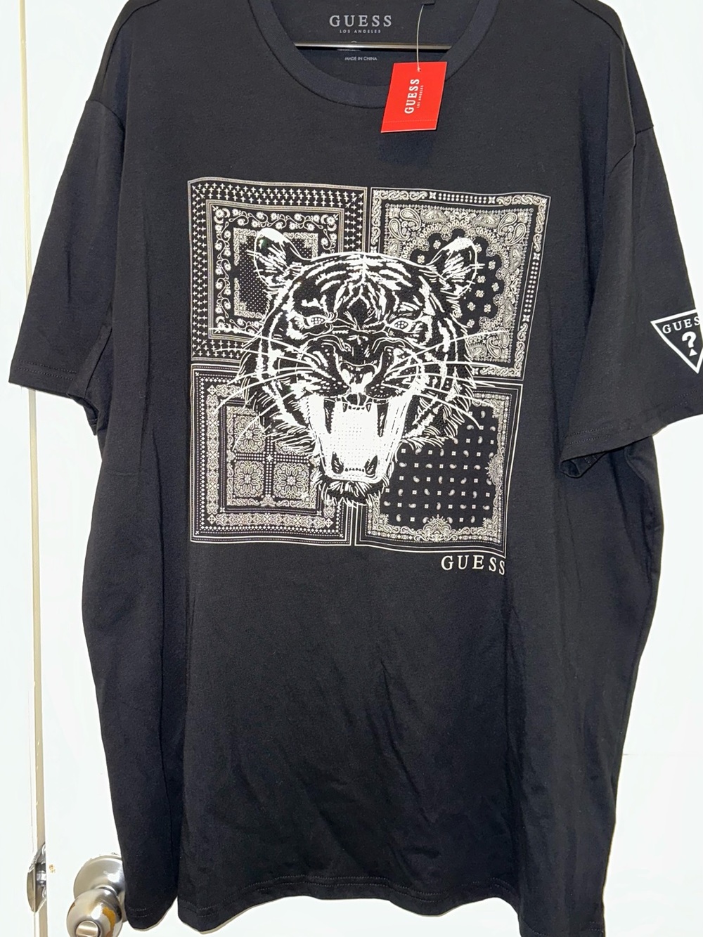 GUESS Black Short-Sleeve Tee with White Bandana Tiger Print